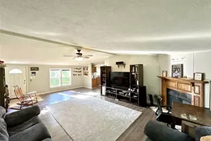 522 Gardner Stop Rd, Shenango Township, PA 16101 - Photo 11