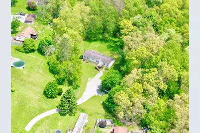 522 Gardner Stop Rd, Shenango Township, PA 16101 - Photo 5