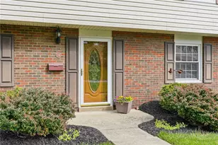 174 Crescent Garden Dr, Pittsburgh, PA 15235 - Photo 3