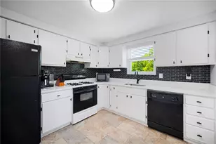 1410 Schauffler Dr, West Homestead, PA 15120 - Photo 7