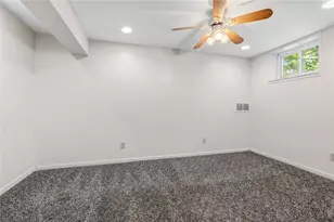 5211 White Oak Dr, Pittsburgh, PA 15147 - Photo 23