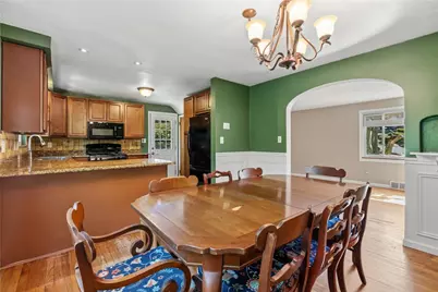 5211 White Oak Dr, Pittsburgh, PA 15147 - Photo 9