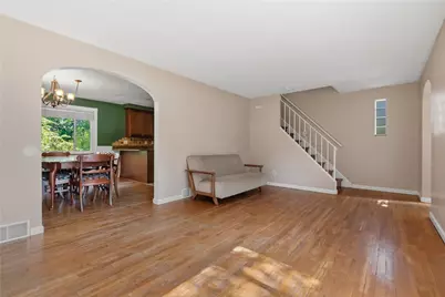 5211 White Oak Dr, Pittsburgh, PA 15147 - Photo 7