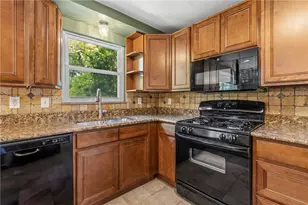 5211 White Oak Dr, Pittsburgh, PA 15147 - Photo 13