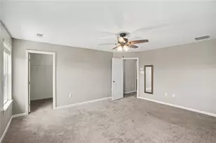 291 Maple Ridge Dr, Cecil, PA 15317 - Photo 11