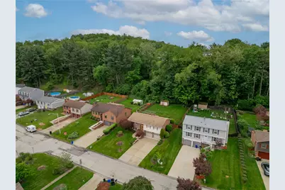 1409 Royal Park Blvd, South Park, PA 15129 - Photo 39