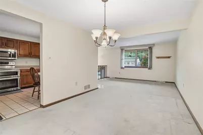 1409 Royal Park Blvd, South Park, PA 15129 - Photo 11