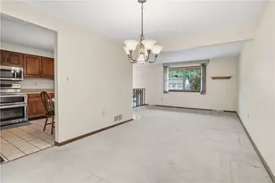 1409 Royal Park Blvd, South Park, PA 15129 - Photo 11