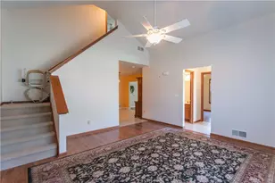 1039 Timberwood Dr, Chippewa Township, PA 15010 - Photo 7