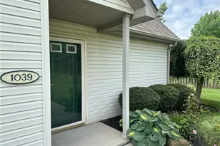 1039 Timberwood Dr, Chippewa Township, PA 15010 - Photo 3