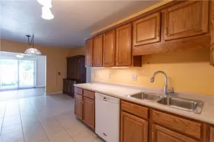 1039 Timberwood Dr, Chippewa Township, PA 15010 - Photo 13
