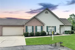 1039 Timberwood Dr, Chippewa Township, PA 15010 - Photo 1