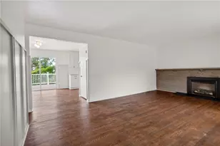 5038 Carlyn Dr, Pittsburgh, PA 15236 - Photo 3