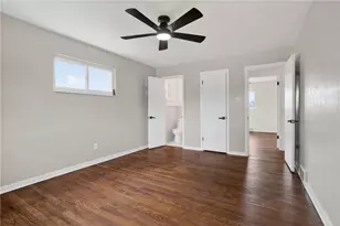 5038 Carlyn Dr, Pittsburgh, PA 15236 - Photo 9