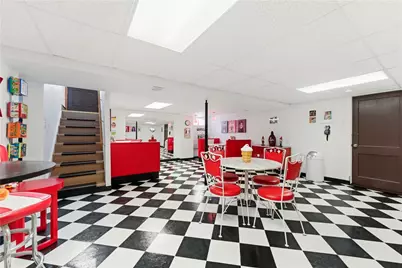 200 Avenue F, Pittsburgh, PA 15221 - Photo 25