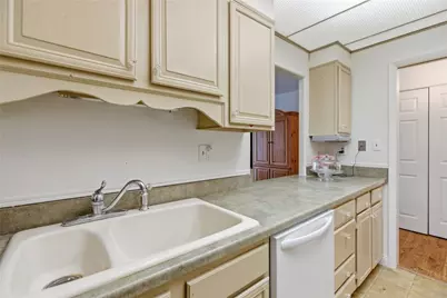 750 Washington Rd #307, Pittsburgh, PA 15228 - Photo 9