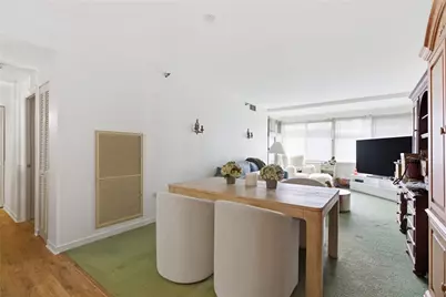 750 Washington Rd #307, Pittsburgh, PA 15228 - Photo 3