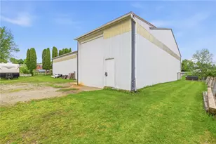 2253 Stoystown Rd, Somerset Township, PA 15541 - Photo 5