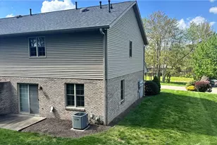 117 Windy Dr, Center Township, PA 16001 - Photo 11
