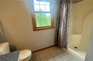117 Windy Dr, Center Township, PA 16001 - Photo 43