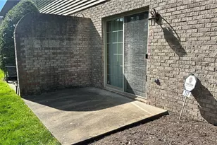 117 Windy Dr, Center Township, PA 16001 - Photo 17