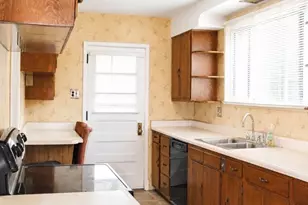 57 Hillcrest Ln, Uniontown, PA 15401 - Photo 13