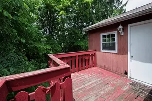 610 Pennview Dr, Pittsburgh, PA 15235 - Photo 9
