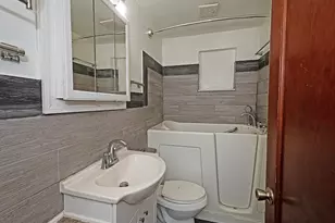 610 Pennview Dr, Pittsburgh, PA 15235 - Photo 11