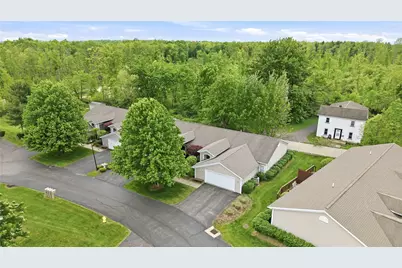 52 Golfwood Dr, Hermitage, PA 16148 - Photo 25