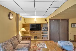 411 Maple St, West Mifflin, PA 15122 - Photo 29