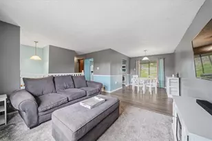 890 4th St, Baden, PA 15005 - Photo 7