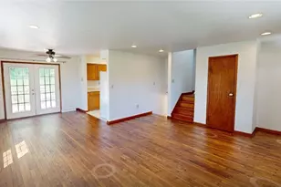 107 McKenna Dr, Hopewell Township, PA 15001 - Photo 9