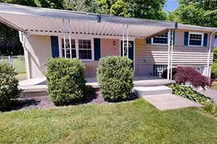 107 McKenna Dr, Hopewell Township, PA 15001 - Photo 3