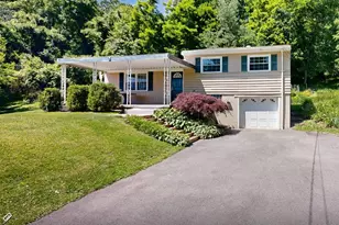 107 McKenna Dr, Hopewell Township, PA 15001 - Photo 1