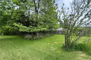 1017 Schweitzer Rd, Elizabeth Twp/Boro, PA 15135 - Photo 11