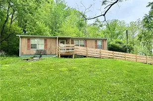 904 Court St, New Castle, PA 16101 - Photo 1