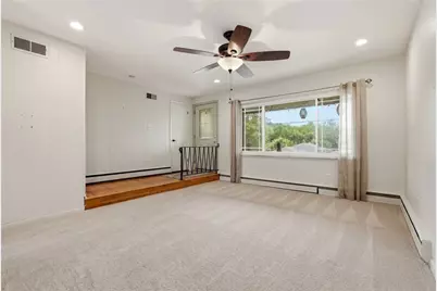 6801 Buchanan Avenue, West Mifflin, PA 15122 - Photo 9