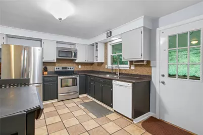 1498 Parkview Dr, Pittsburgh, PA 15101 - Photo 11