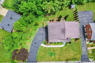 305 Beckman Dr, McKeesport, PA 15132 - Photo 39