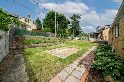 529 Beaufort Ave, Pittsburgh, PA 15226 - Photo 23