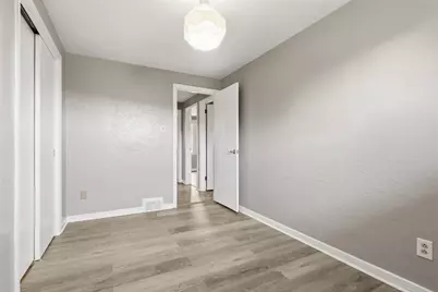 4798 Doverdell Dr, Pittsburgh, PA 15236 - Photo 15