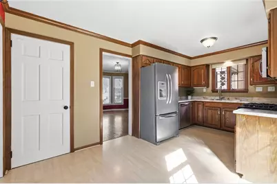 1393 Washington Road, Pittsburgh, PA 15228 - Photo 15