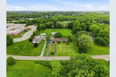 944 Mercer Rd, Center Township, PA 16001 - Photo 3