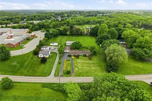 944 Mercer Rd, Center Township, PA 16001 - Photo 3