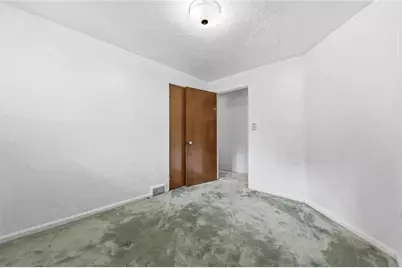 944 Mercer Rd, Center Township, PA 16001 - Photo 23