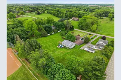 944 Mercer Rd, Center Township, PA 16001 - Photo 43