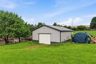 944 Mercer Rd, Center Township, PA 16001 - Photo 41