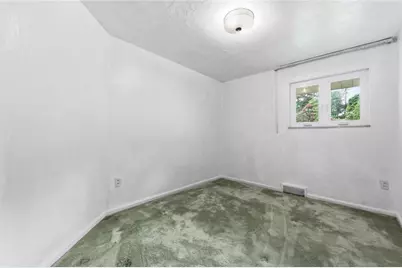 944 Mercer Rd, Center Township, PA 16001 - Photo 21