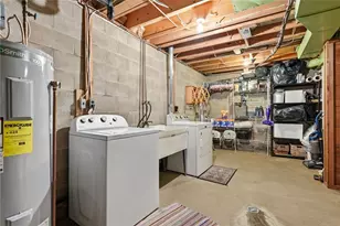 106 Lyndon Ln, Baden, PA 15005 - Photo 35