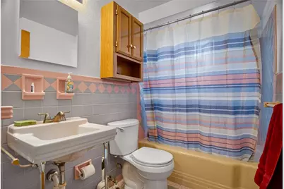 616 Laura Avenue, West Mifflin, PA 15122 - Photo 9
